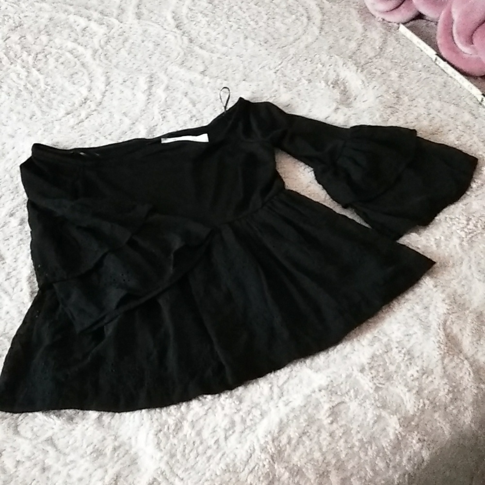 Stretchy Tiered Lace Mesh Top